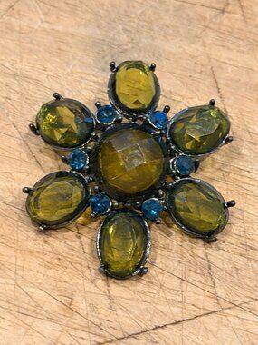 Vintage-Style Green & Blue Rhinestone Brooch Oval & Round Gem Accents Starburst